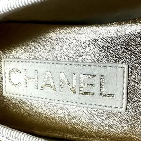 Chanel Off-White Black Toe Ballet Flat - Picture 2 of 9